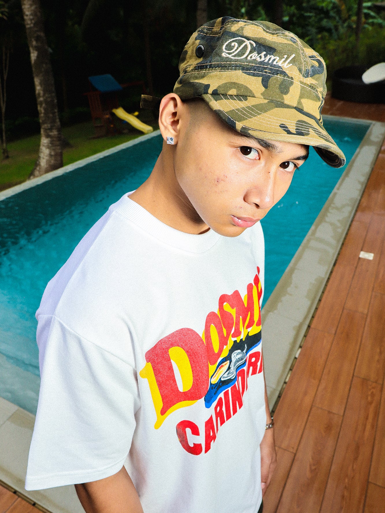 ドス・ミル・カリンデリアTシャツ